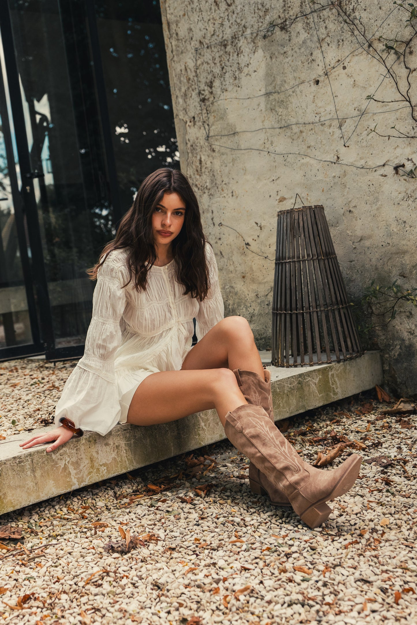 Santiags khaki en suédine avec surpiqûres