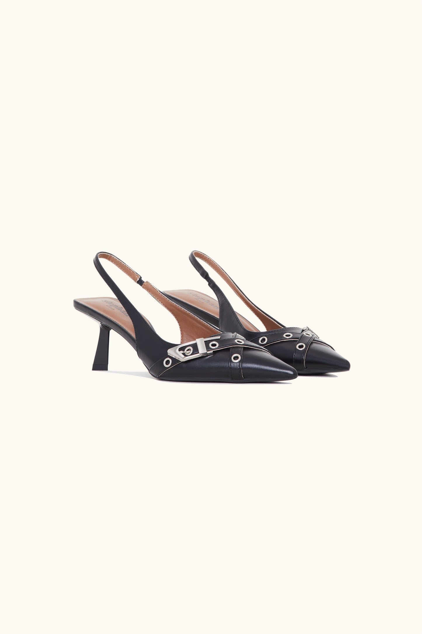 Slingbacks noirs à détails œillets