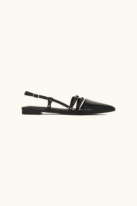 Adjustable varnished black ballerinas