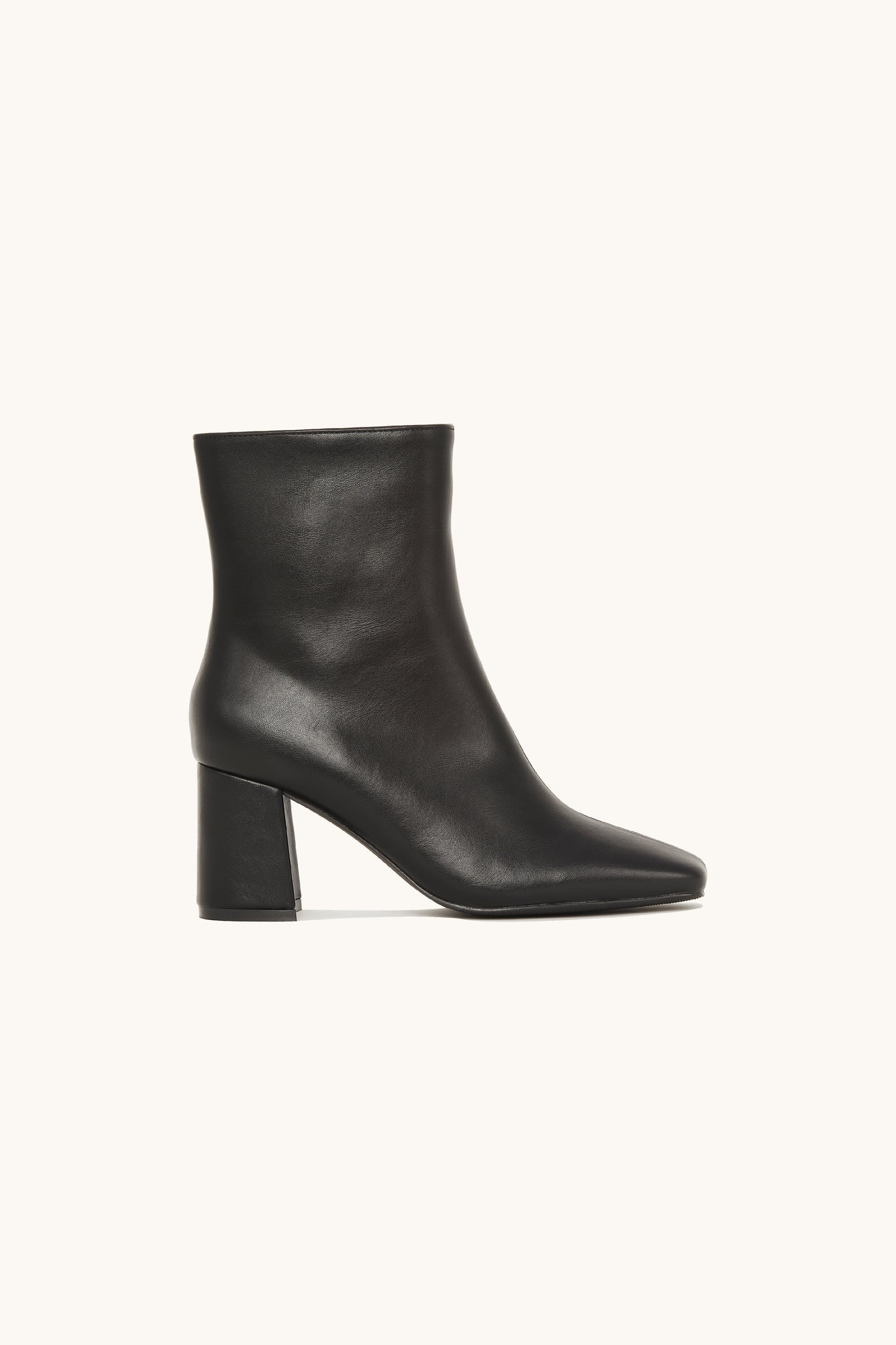 Bottines noires à talon bloc - Betty
