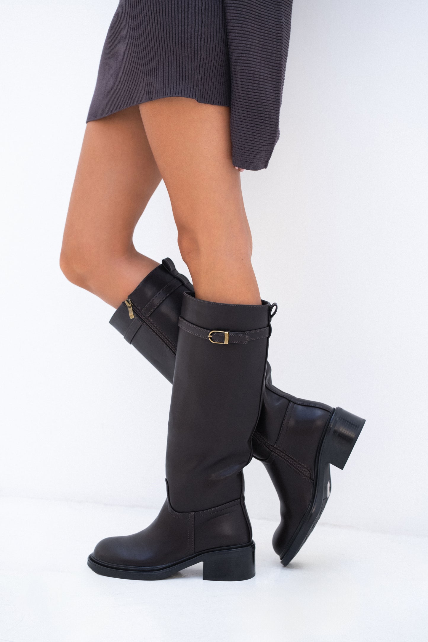 Bottes cavalières marrons à boucle dorée - Grace