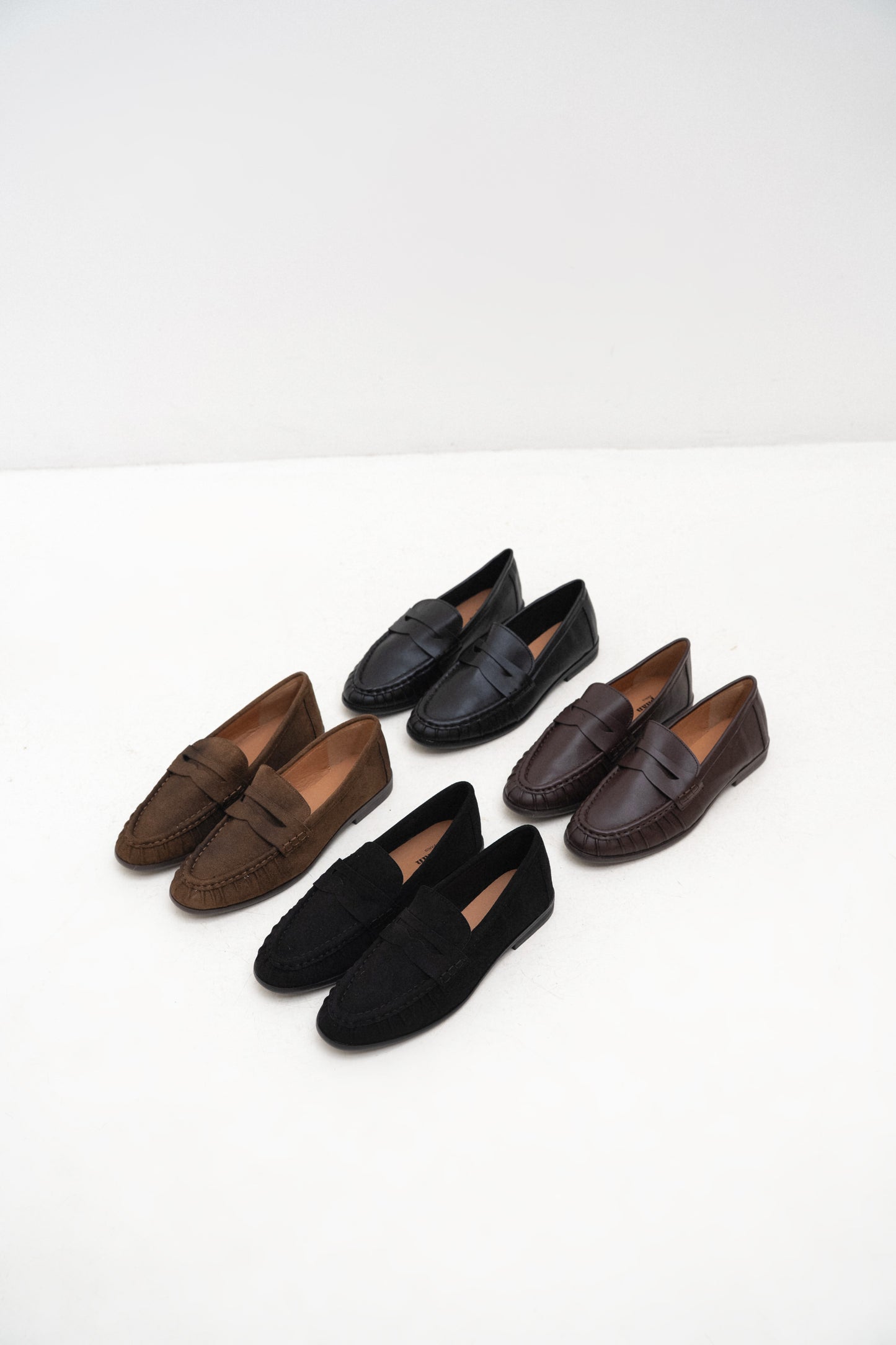 Mocassins plissés en suédine noire - Abby